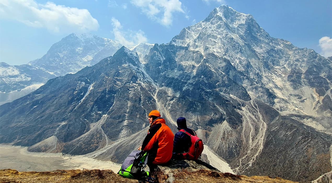 Two High Passes Trek via EBC (Chola and Renjo La)