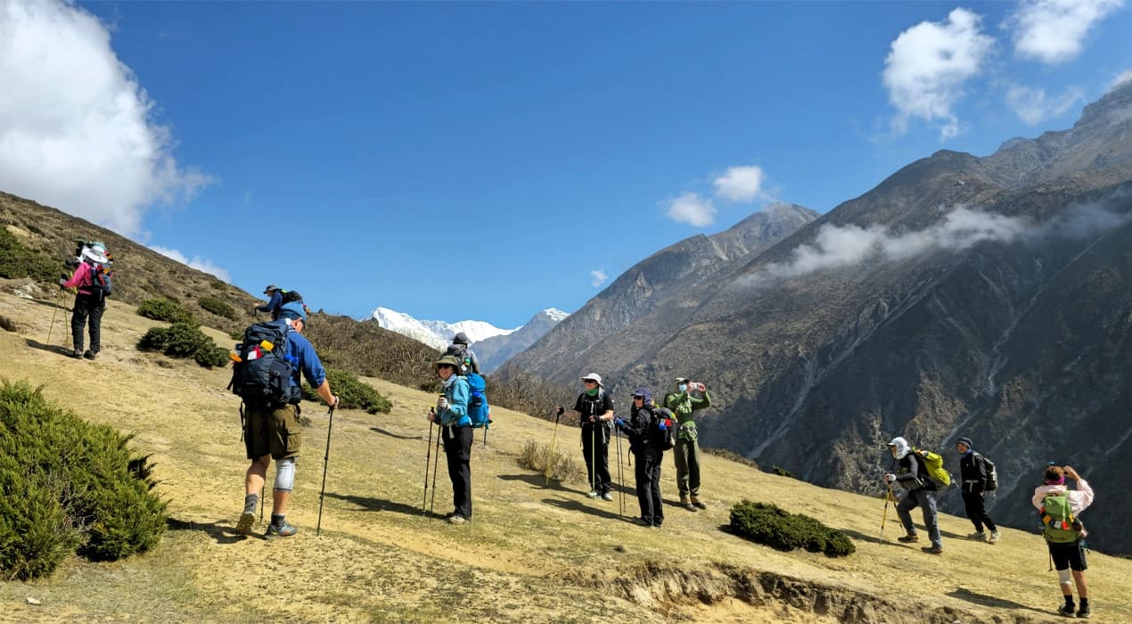 Gokyo Lake Trek via Renjo la Pass
