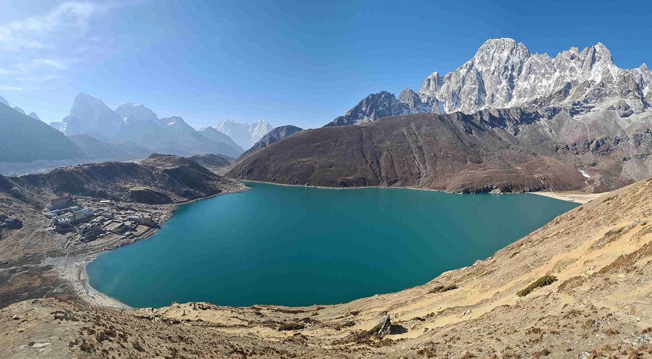 EBC and Gokyo Lake Trek via Chola Pass