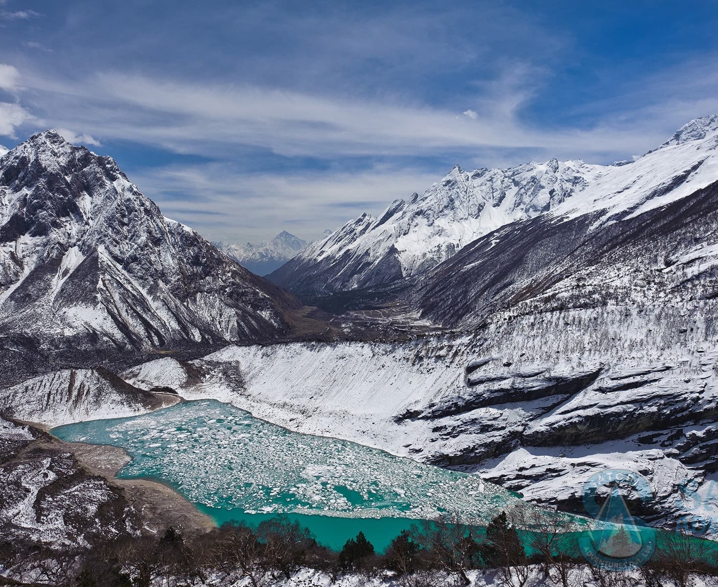 Trekking in Manaslu