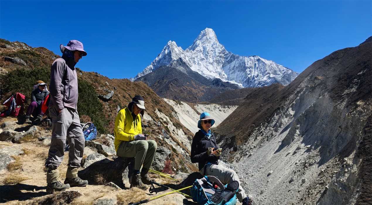 Resting infront of amadablam