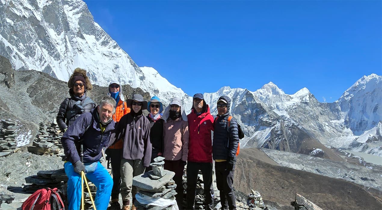 Team pic at chhukung ri